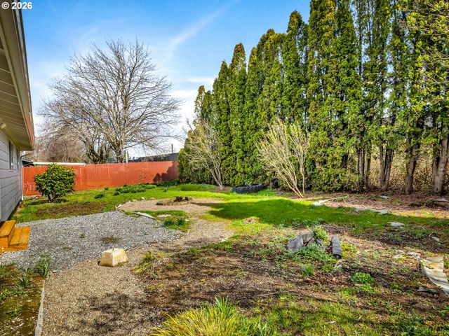 14484 Se PRIMROSE Ave, Milwaukie, OR 97267