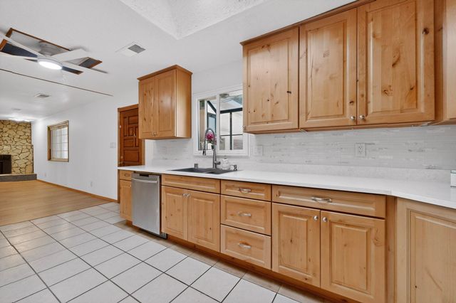 13540 Cedarbrook Avenue NE, Albuquerque, NM 87111