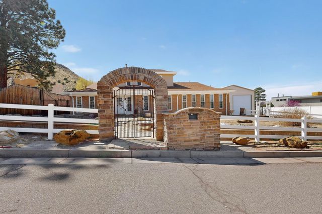 13540 Cedarbrook Avenue NE, Albuquerque, NM 87111