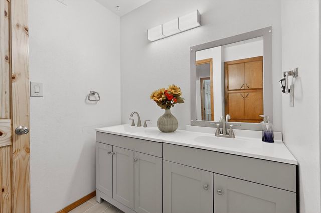 13540 Cedarbrook Avenue NE, Albuquerque, NM 87111