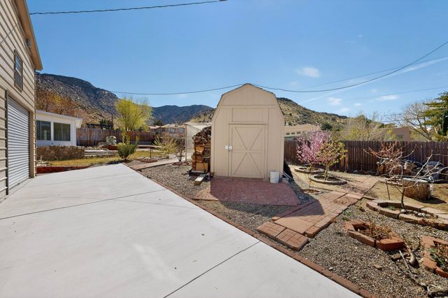 13540 Cedarbrook Avenue NE, Albuquerque, NM 87111