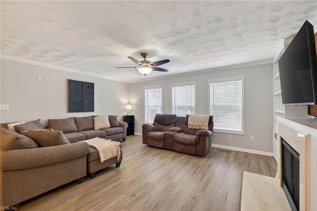 5529 Taylors Walke LN, Virginia Beach, VA 23462