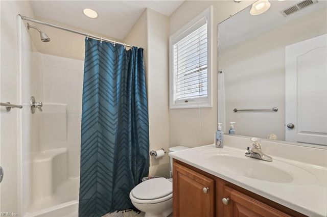 5529 Taylors Walke LN, Virginia Beach, VA 23462