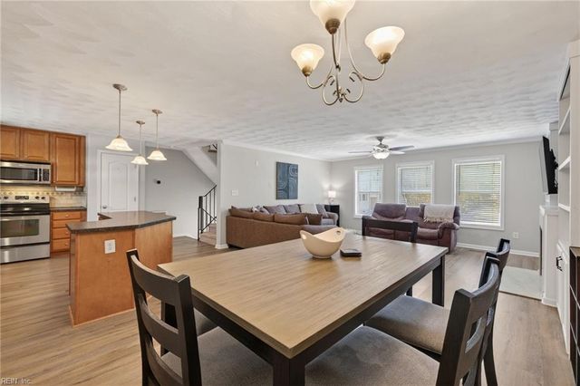 5529 Taylors Walke LN, Virginia Beach, VA 23462