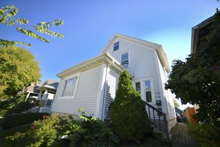 916 S 75th STREET, West Allis, WI 53214