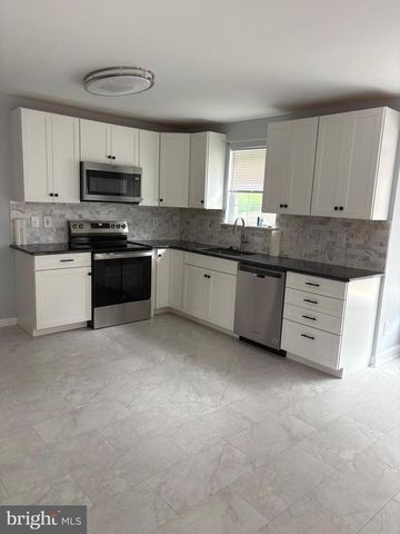 8061 STATION RD, Manassas, VA 20111