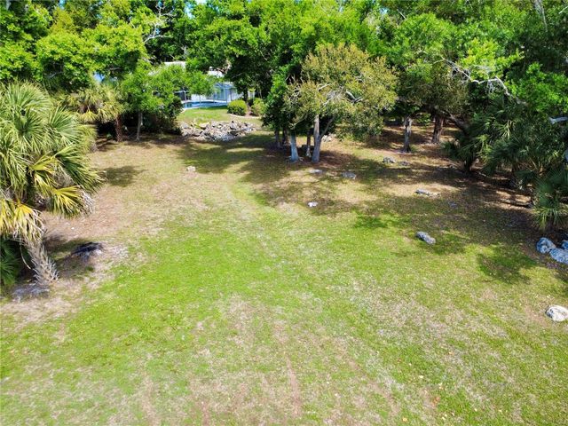 565 PARK ESTATES SQUARE, Venice, FL 34293