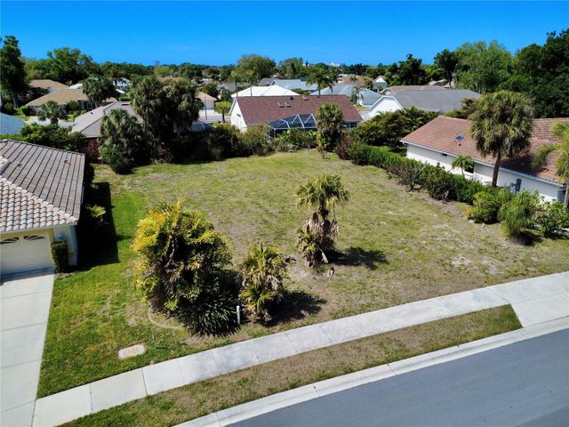 565 PARK ESTATES SQUARE, Venice, FL 34293