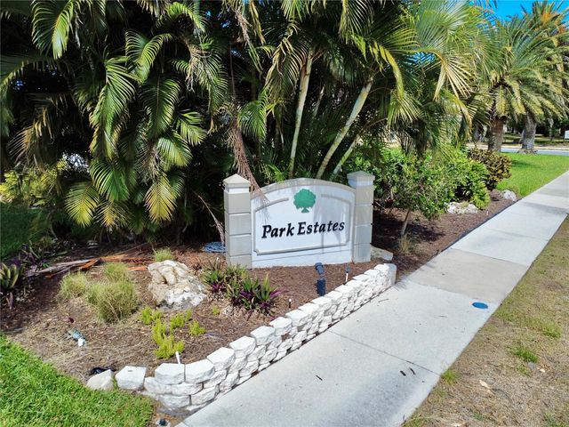 565 PARK ESTATES SQUARE, Venice, FL 34293
