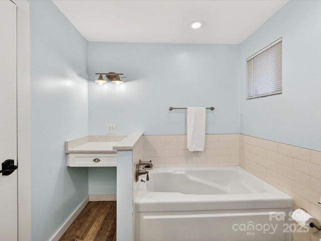 21200 Rio Oro Drive, Cornelius, NC 28031