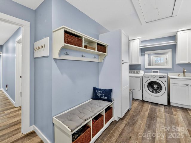 21200 Rio Oro Drive, Cornelius, NC 28031