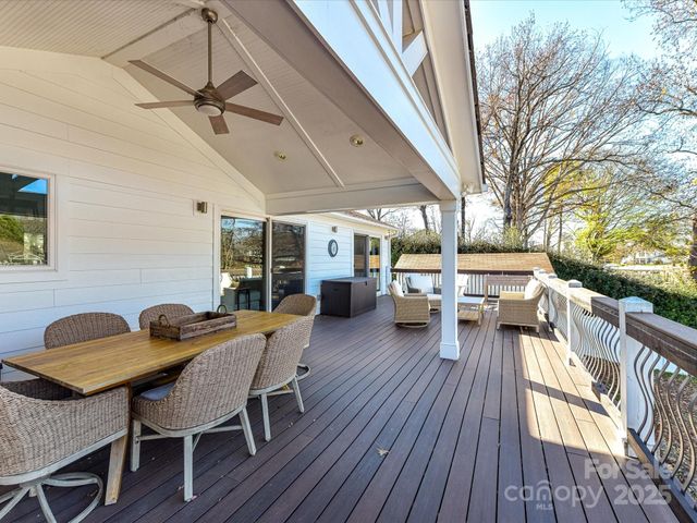 21200 Rio Oro Drive, Cornelius, NC 28031