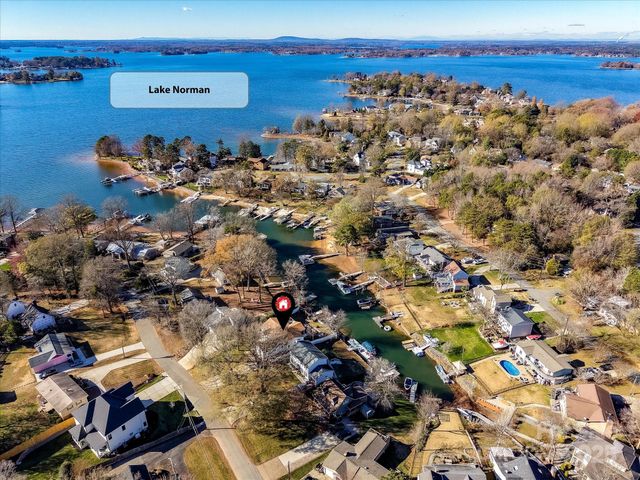 21200 Rio Oro Drive, Cornelius, NC 28031