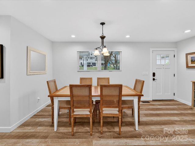 21200 Rio Oro Drive, Cornelius, NC 28031