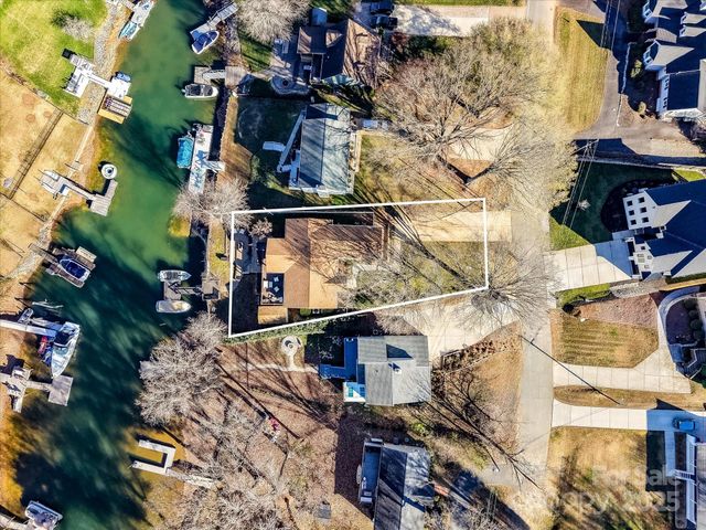 21200 Rio Oro Drive, Cornelius, NC 28031