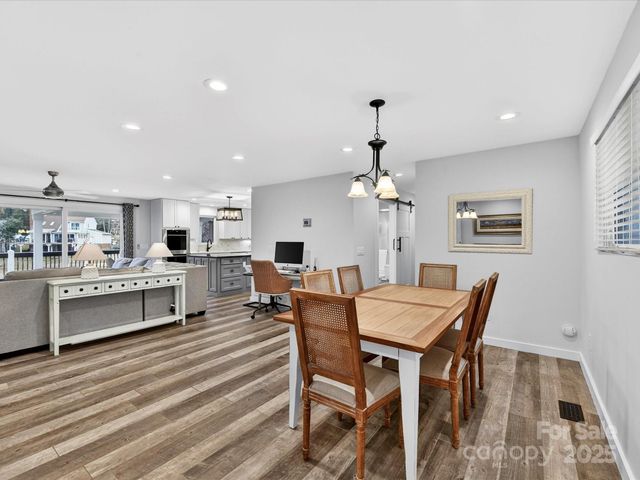 21200 Rio Oro Drive, Cornelius, NC 28031