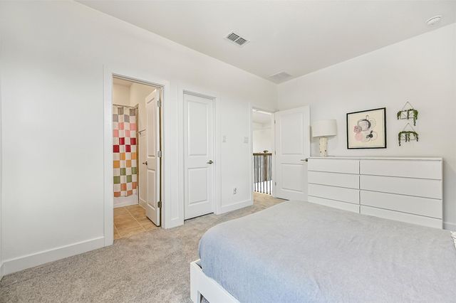 1424 River Point Drive, Friendswood, TX 77546