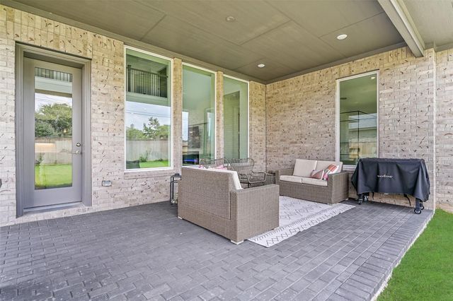 1424 River Point Drive, Friendswood, TX 77546