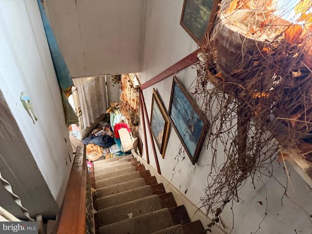 6 RHODE ISLAND AVE, Cherry Hill, NJ 08002