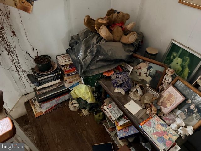 6 RHODE ISLAND AVE, Cherry Hill, NJ 08002