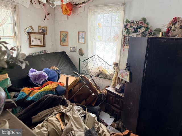 6 RHODE ISLAND AVE, Cherry Hill, NJ 08002