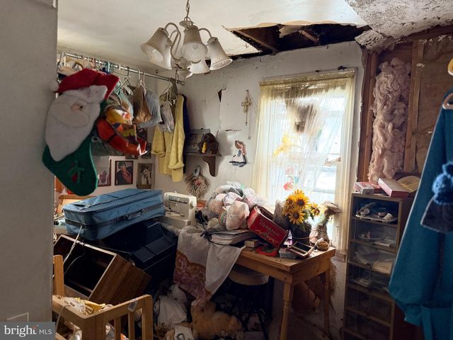 6 RHODE ISLAND AVE, Cherry Hill, NJ 08002