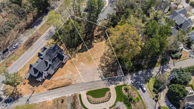 109 Edenburgh Road, Raleigh, NC 27608