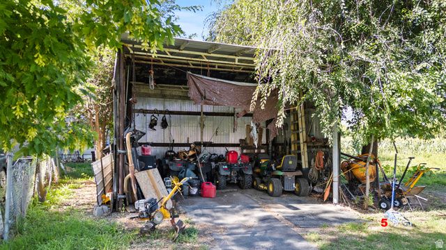 4633 S HIGHWAY 89, Wellsville, UT 84339