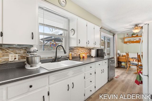 3010 104th Avenue, Zeeland, MI 49464