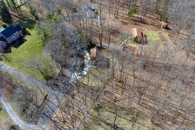 32 Sibley Rd, Sutton, MA 01590