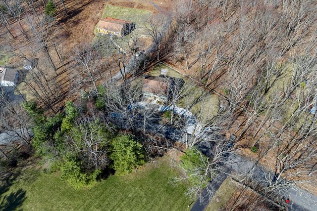 32 Sibley Rd, Sutton, MA 01590