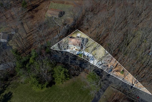 32 Sibley Rd, Sutton, MA 01590