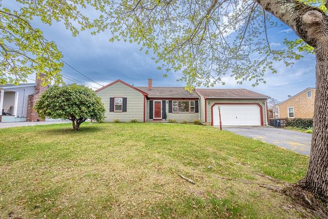 82 Cottonwood Rd, New Bedford, MA 02745