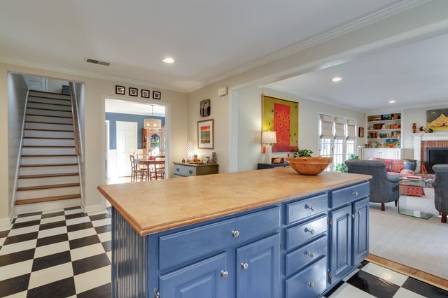 418 WOODMERE DR, Memphis, TN 38117