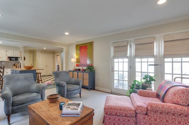 418 WOODMERE DR, Memphis, TN 38117