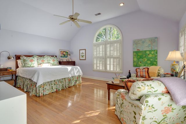 418 WOODMERE DR, Memphis, TN 38117