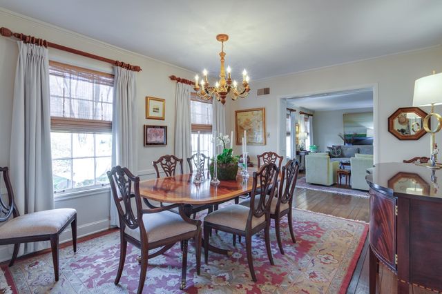 418 WOODMERE DR, Memphis, TN 38117