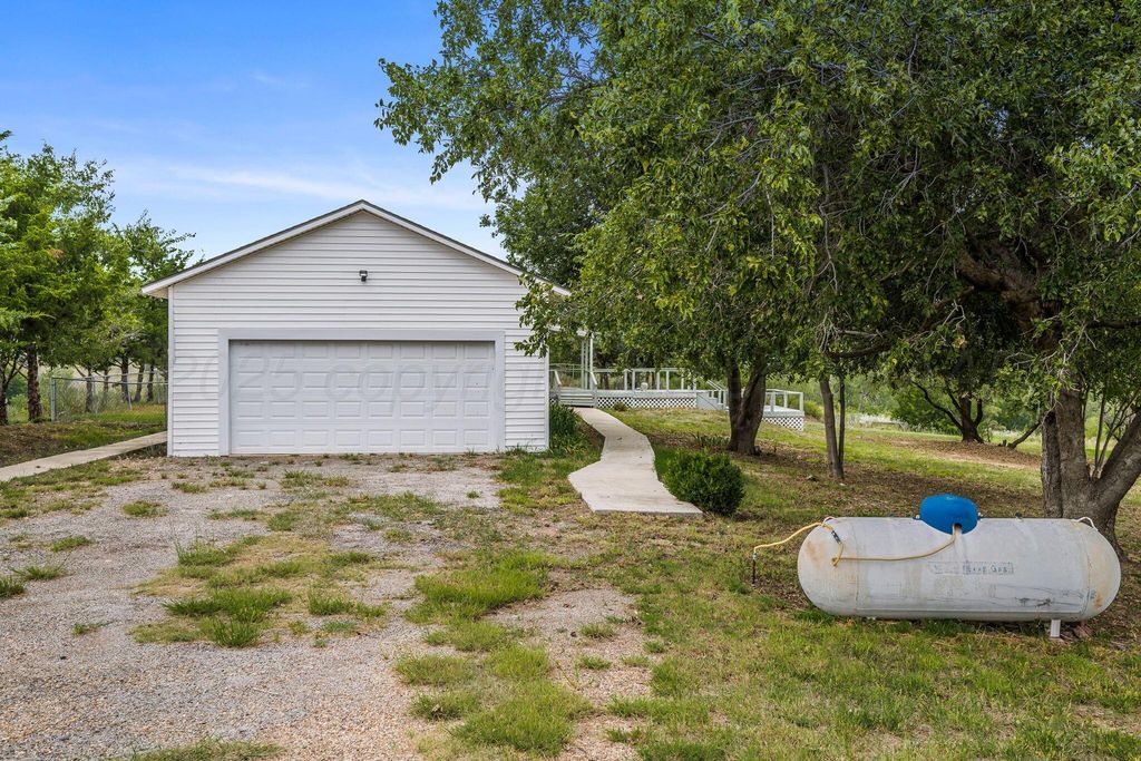 94 LIBERN Drive, Howardwick, TX 79119