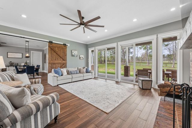 214 A Fm-1097 E, New Waverly, TX 77358