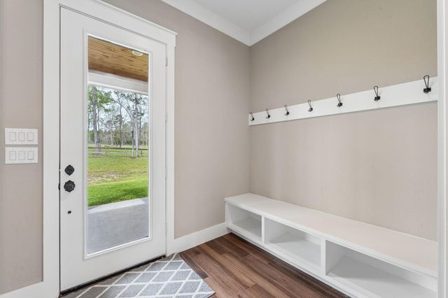 214 A Fm-1097 E, New Waverly, TX 77358