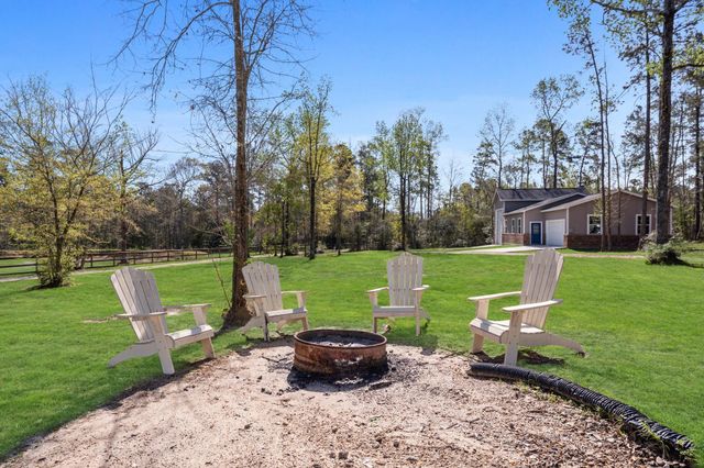 214 A Fm-1097 E, New Waverly, TX 77358