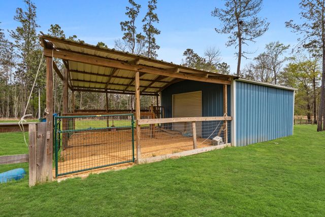 214 A Fm-1097 E, New Waverly, TX 77358