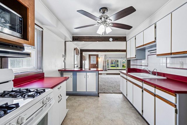 1970 S 75th STREET, West Allis, WI 53219