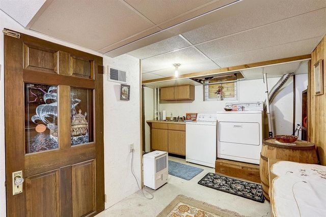 1970 S 75th STREET, West Allis, WI 53219