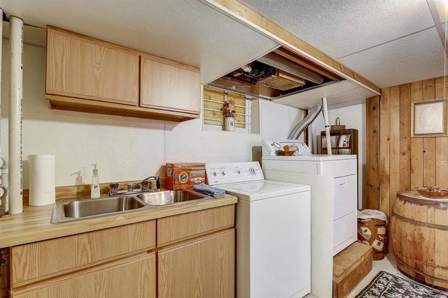 1970 S 75th STREET, West Allis, WI 53219