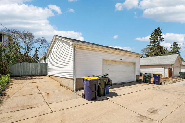 1970 S 75th STREET, West Allis, WI 53219