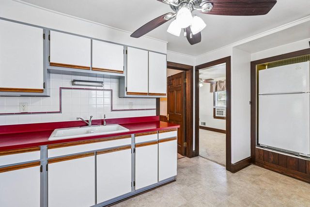 1970 S 75th STREET, West Allis, WI 53219