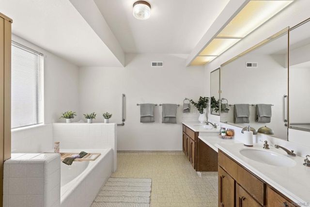 1844 Hacienda Dr., El Cajon, CA 92020