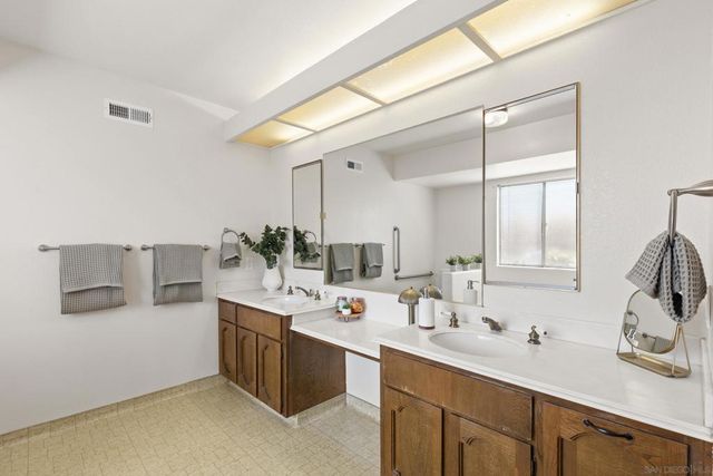 1844 Hacienda Dr., El Cajon, CA 92020