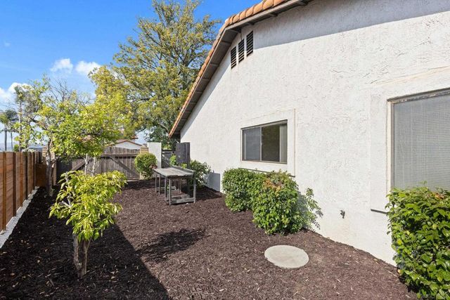1844 Hacienda Dr., El Cajon, CA 92020